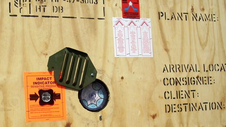 Kontrolle der Ladung durch Feuchtigkeits- und Schockindikator